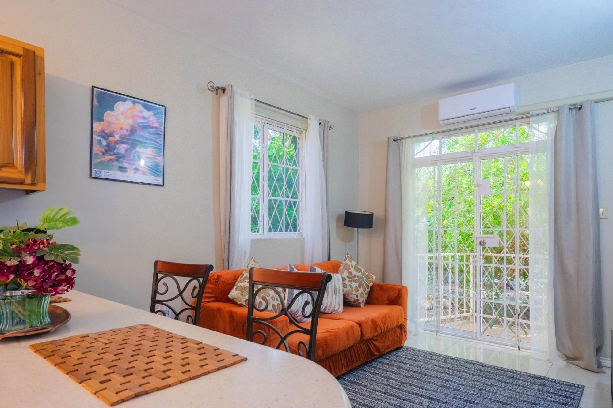 Musgrave Annex- Comfy 1 Bedroom Apartment On The Ground Floor Kingston Exterior foto